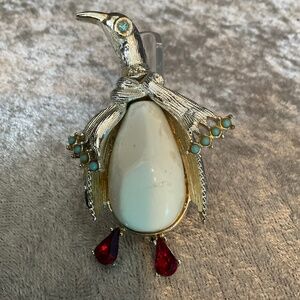 Vintage Penguin in a Scarf Christmas Holiday Pin